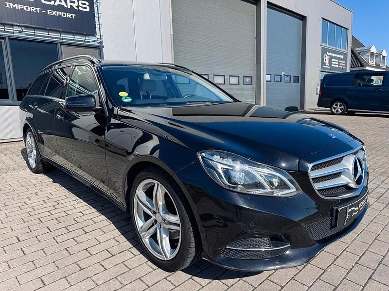 Second-hand Mercedes E250 204 CP (150 kW) 2015 Negru Break