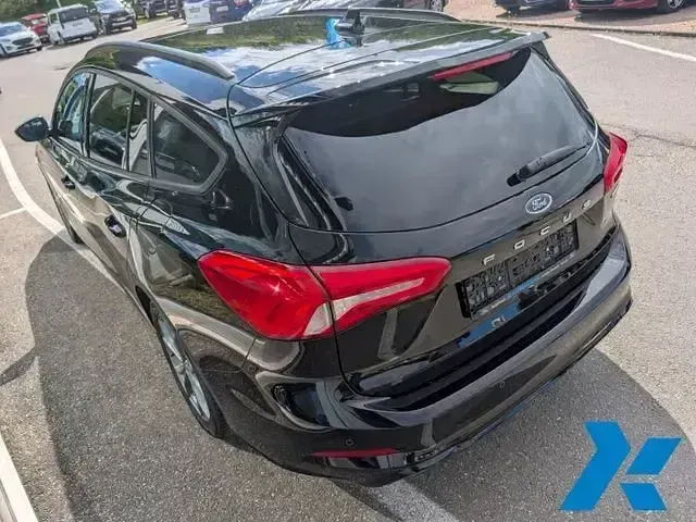 Gebraucht Ford Focus ST-Line X 155 PS (114 kW) 2021 Schwarz Kombi