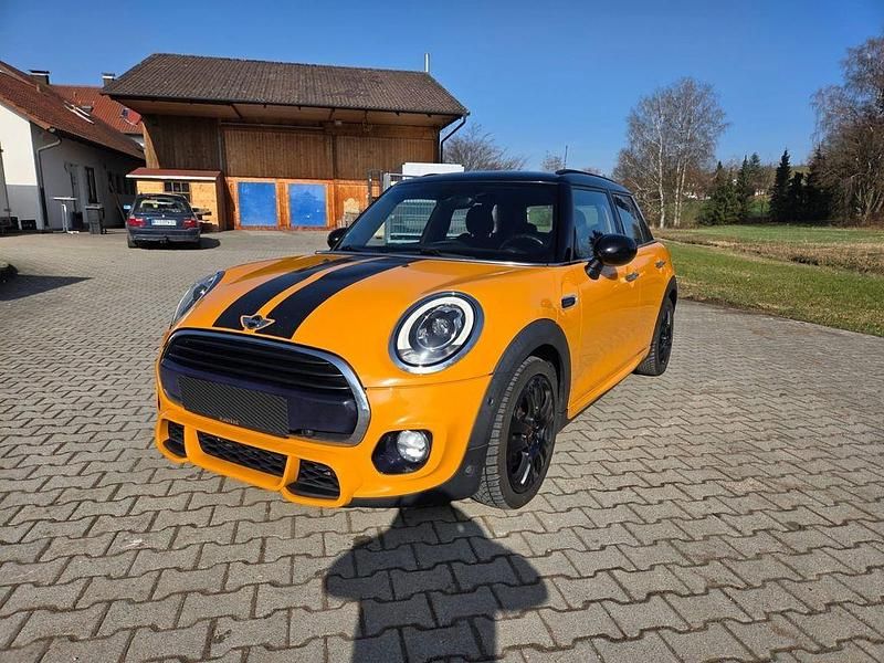Gebraucht Mini Cooper Salt 136 PS (100 kW) 2015 Orange Kleinwagen