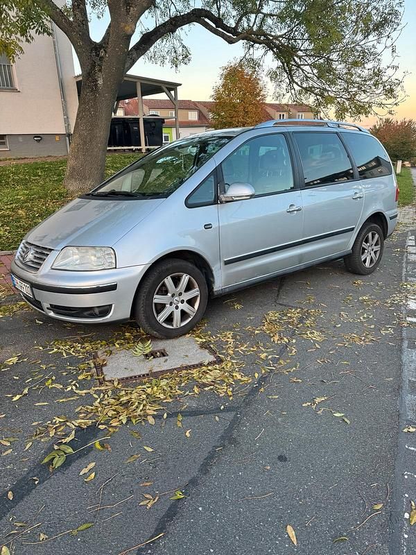 Silber Gebraucht 2006 VW Sharan Freestyle Van / Kleinbus | 1.700 € (Superpreis) - Bild 1/4