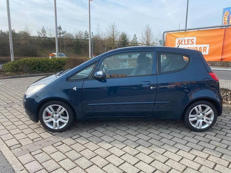 Gebraucht Mitsubishi Colt 95 PS (69 kW) 2006 Blau Kleinwagen