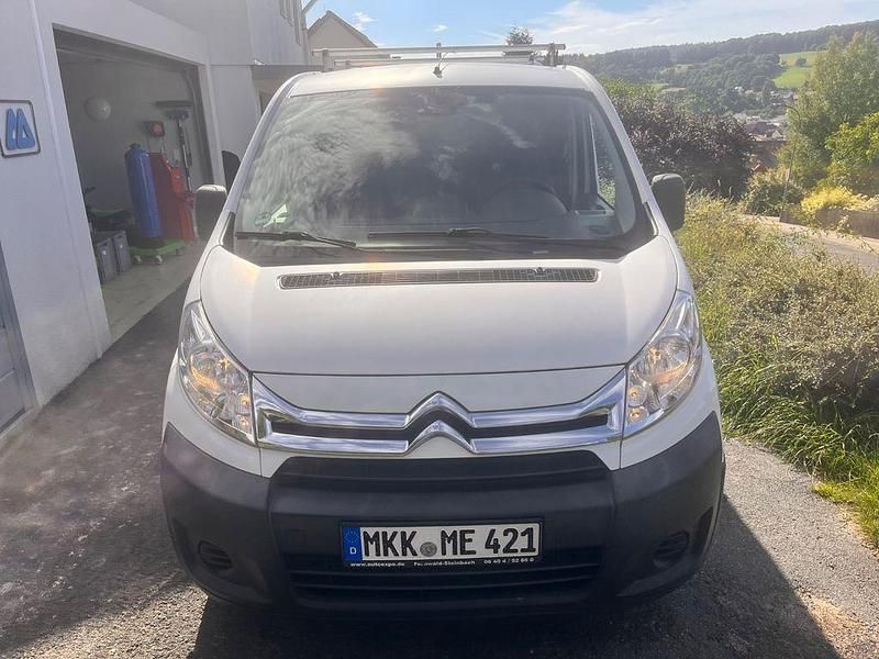 Weiß Gebraucht 2014 Citroën Jumpy Van / Kleinbus | 5.800 € (Guter Preis) - Bild 1/4