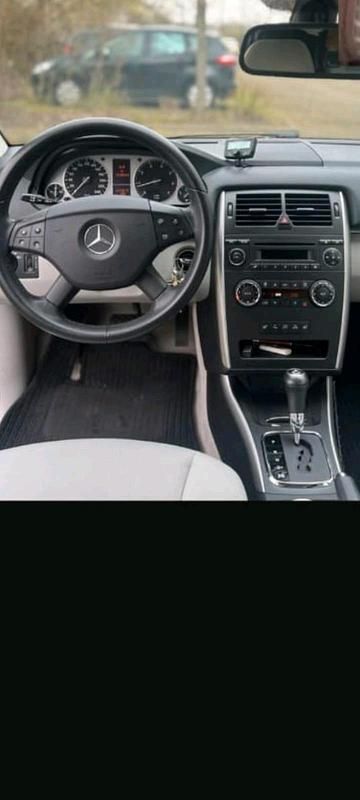 Silber Gebraucht 2008 Mercedes B200 Van / Kleinbus | 3.200 € (Superpreis) - Bild 1/4