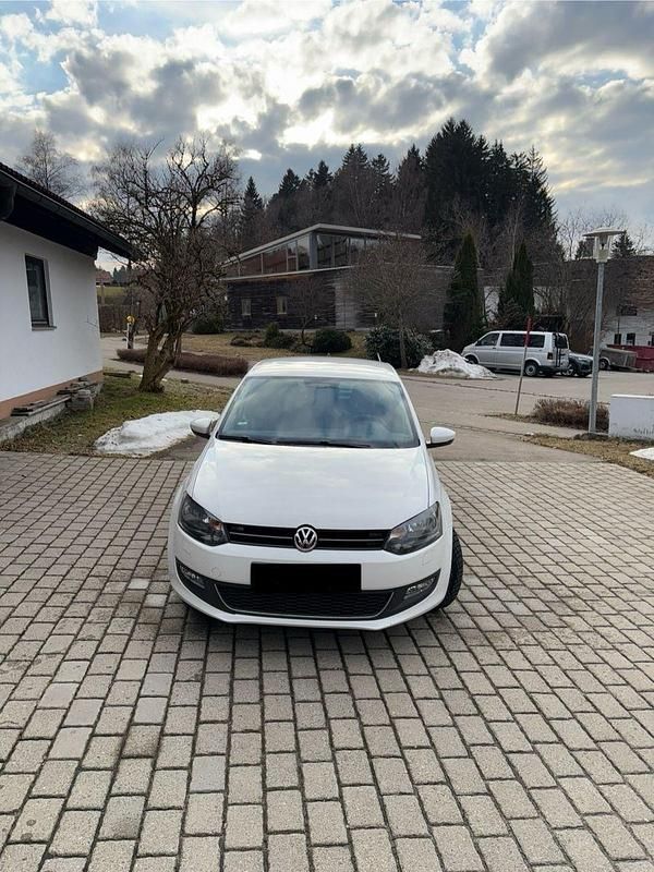 Gebraucht VW Polo Life 90 PS (66 kW) 2014 Weiß Kleinwagen