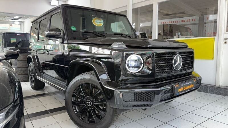Obsidianschwarz metallic Gebraucht 2024 Mercedes G400 Night SUV | 129.950 € (Superpreis) - Bild 1/4