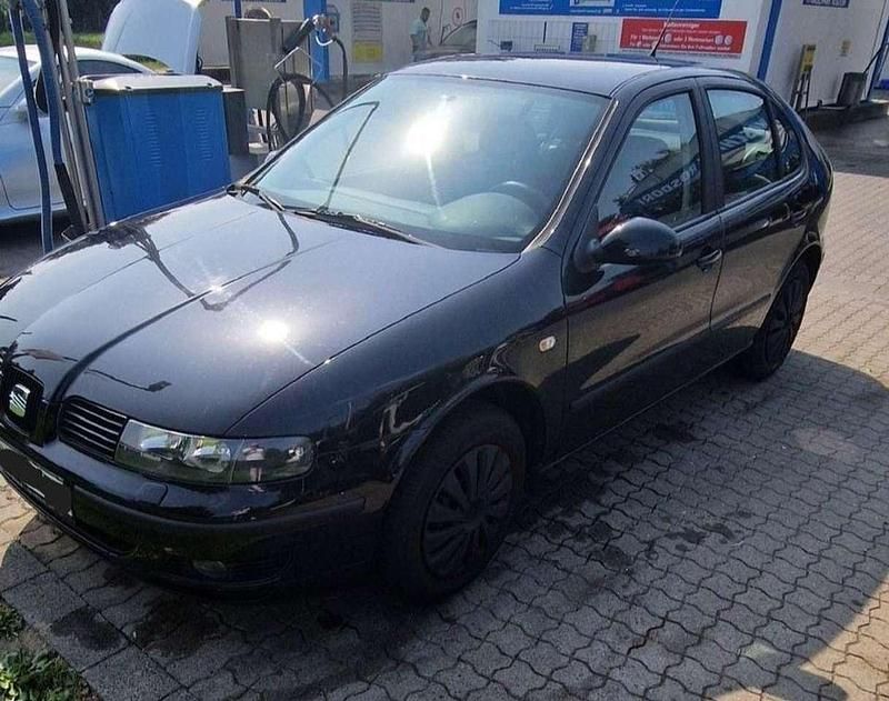 Second-hand Seat Leon 105 CP (77 kW) 2004 Berlinǎ