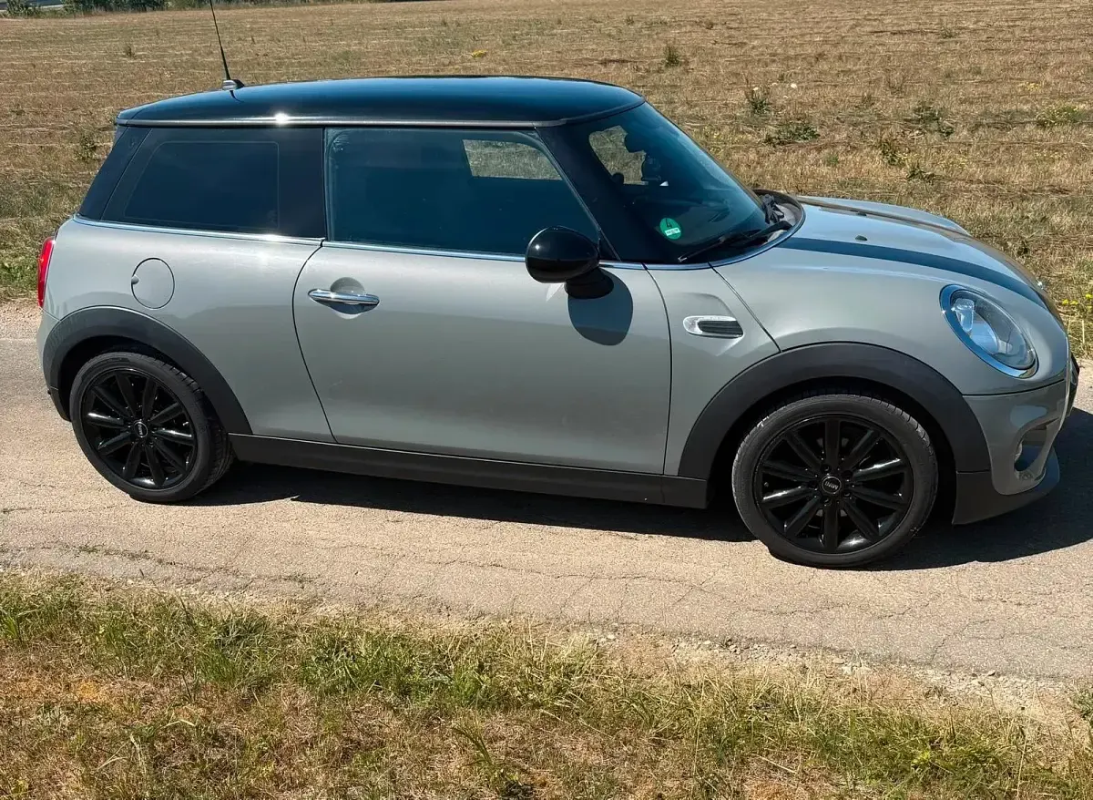 Gebraucht Mini Cooper D 116 PS (85 kW) 2015 Grau Kleinwagen
