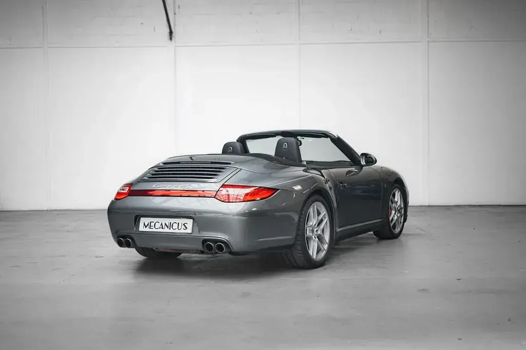 Gebraucht Porsche 997 408 PS (300 kW) 2011 Grau Cabrio