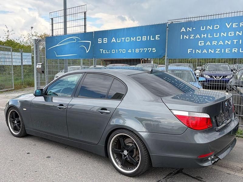 Gebraucht BMW 525 192 PS (141 kW) 2004 Grau Limousine