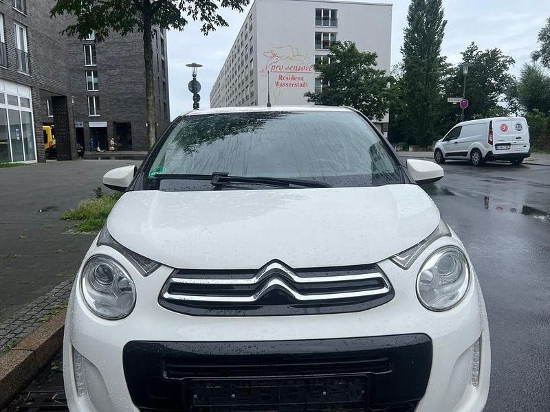 Weiß Gebraucht 2016 Citroën C1 PureTech Kleinwagen | 3.100 € (Superpreis) - Bild 1/4