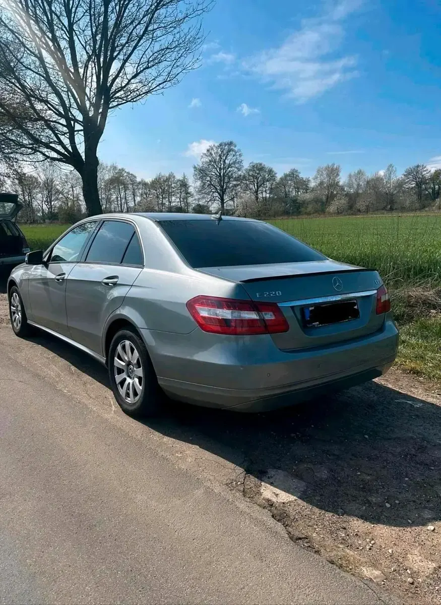Brugt Mercedes E220 2010 Grå Sedan