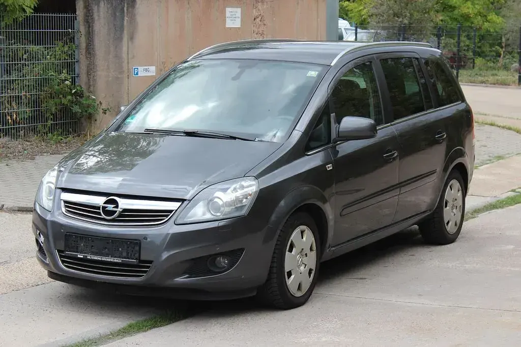 Gebraucht Opel Zafira Innovation 125 PS (91 kW) 2011 Grau Van / Kleinbus