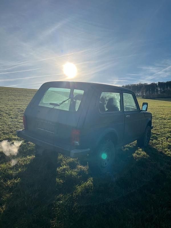Gebraucht Lada niva 82 PS (60 kW) 2009 SUV