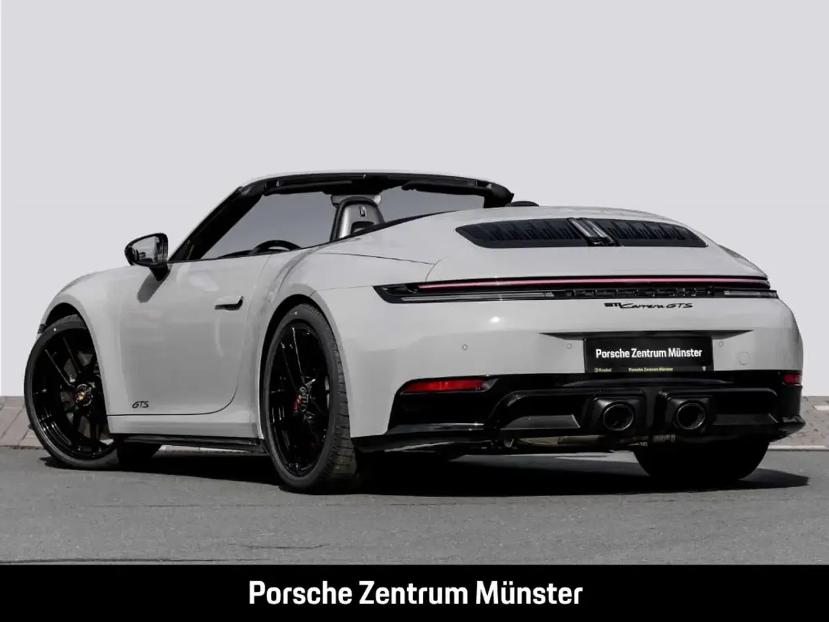 Gebraucht Porsche 992 541 PS (397 kW) 2026 Kreide Cabrio