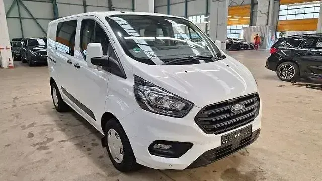 Second-hand Ford Transit Custom 131 CP (96 kW) 2018 Alb Monovolum