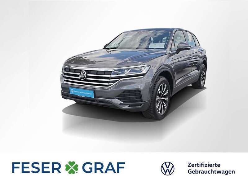 Siliziumgrau metallic Gebraucht 2024 VW Touareg Basis SUV | 56.840 € (Fairer Preis) - Bild 1/2