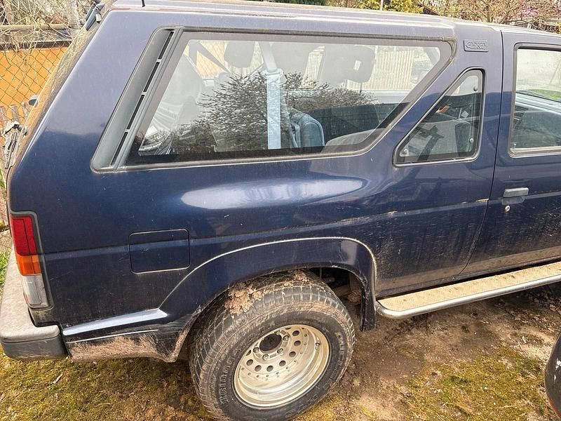 Gebraucht Nissan Terrano 148 PS (108 kW) 1990 Blau SUV