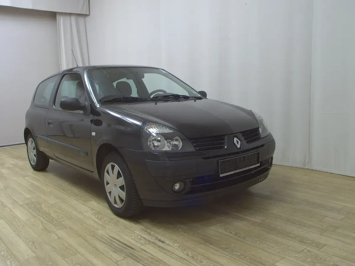 Gebraucht Renault Clio 58 PS (42 kW) 2004 Schwarz metallic Kleinwagen