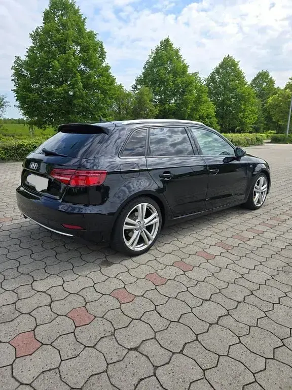 Używany Audi A3 S-Line 150 KM (110 kW) 2019 Czarny Sedan/Limuzyna