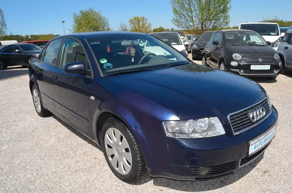 Gebraucht Audi A4 102 PS (75 kW) 2003 Blau Limousine