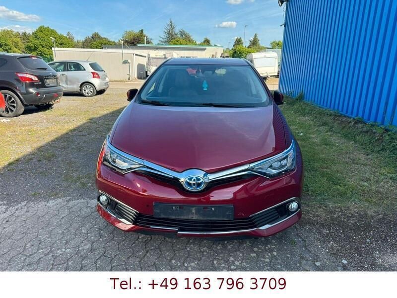 Gebraucht 2019 Toyota Auris Hybrid Limousine | 11.799 € - Bild 1/4