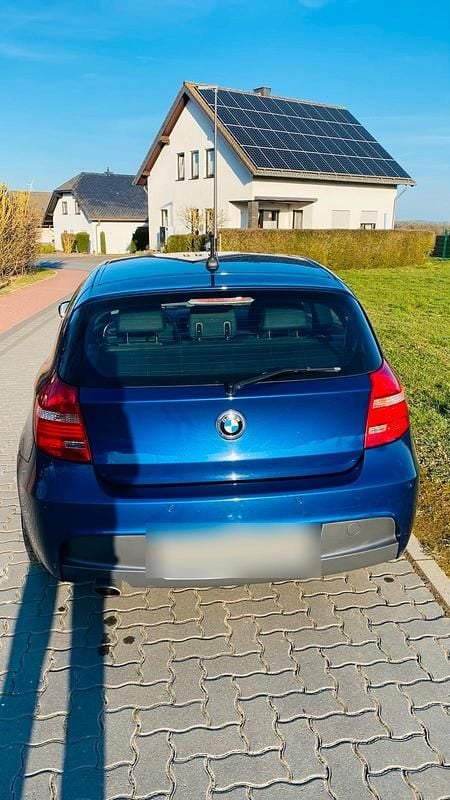 Gebraucht BMW 116 M Sport 116 PS (85 kW) 2011 Blau Kleinwagen