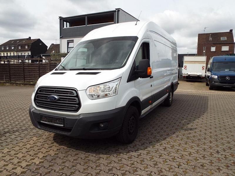 Gebraucht Ford Transit 131 PS (96 kW) 2019 Weiß Van / Kleinbus