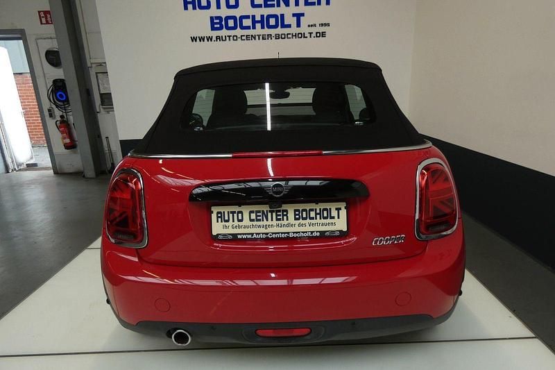 Gebraucht Mini Cooper Cabriolet Chili 136 PS (100 kW) 2019 Rot Cabrio