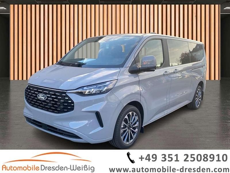 Grau Neu 2025 Ford Tourneo Titanium X Van / Kleinbus | 58.890 € (Superpreis) - Bild 1/4
