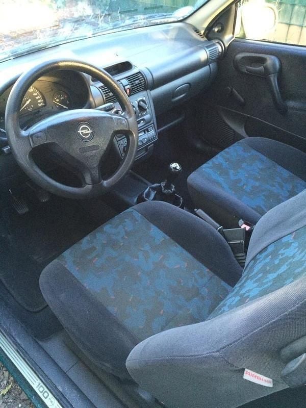 Gebraucht Opel Corsa 55 PS (40 kW) 1999 Grün Kleinwagen