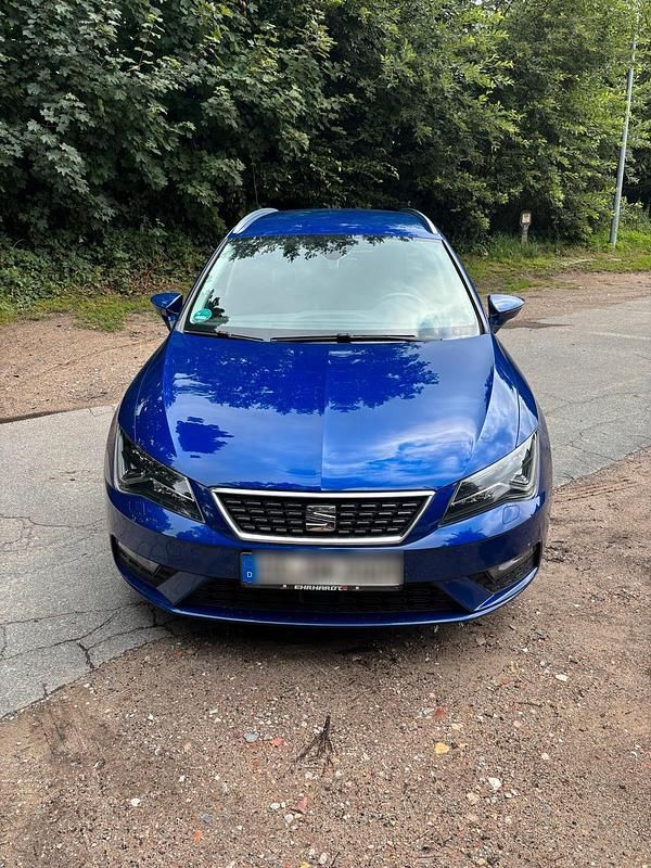 Blau Gebraucht 2020 Seat Leon Kombi | 17.500 € (Guter Preis) - Bild 1/4