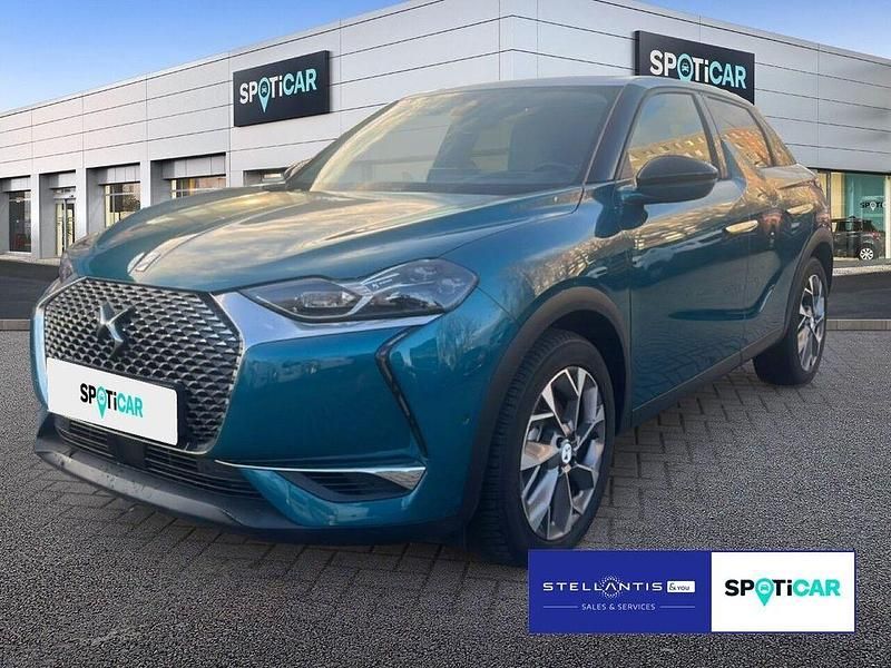 Blau Gebraucht 2021 DS Automobiles DS3 Crossback E-Tense Grand Chic SUV | 16.390 € (Fairer Preis) - Bild 1/4