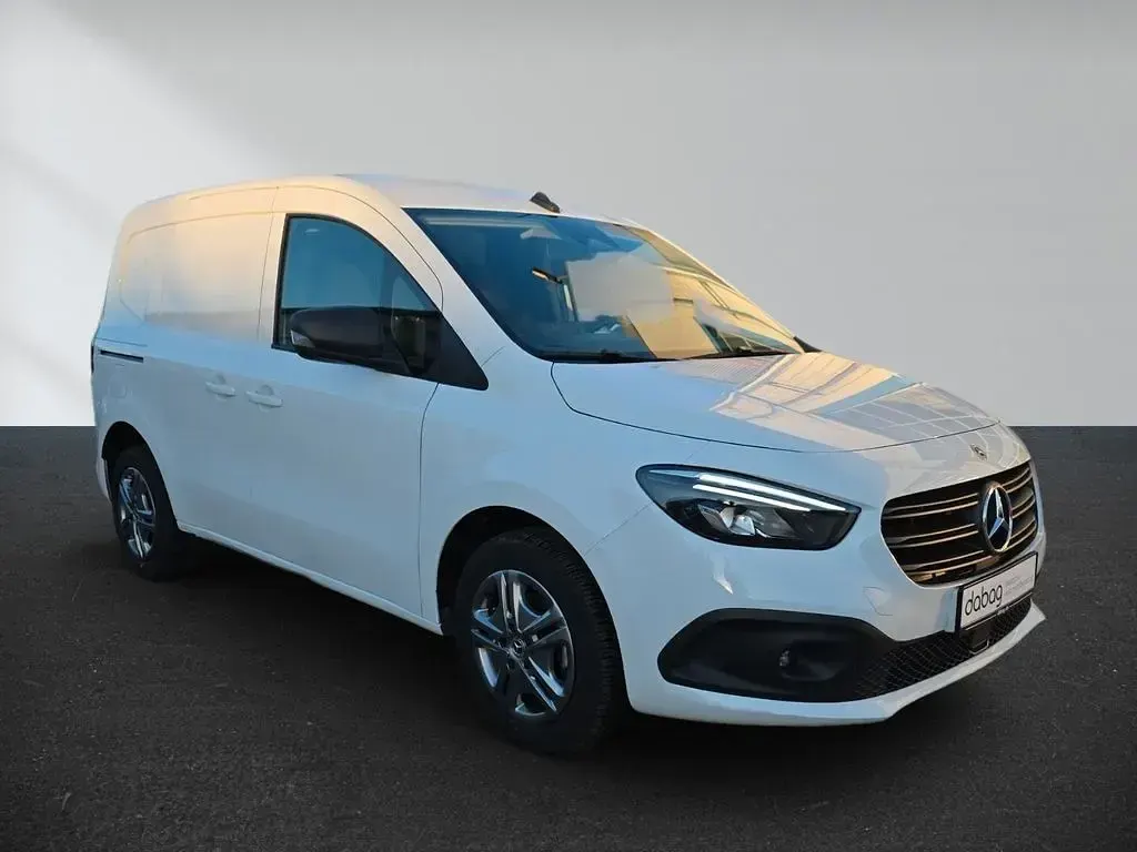 Gebraucht Mercedes Citan 112 116 PS (85 kW) 2025 Arktikweiss Van / Kleinbus