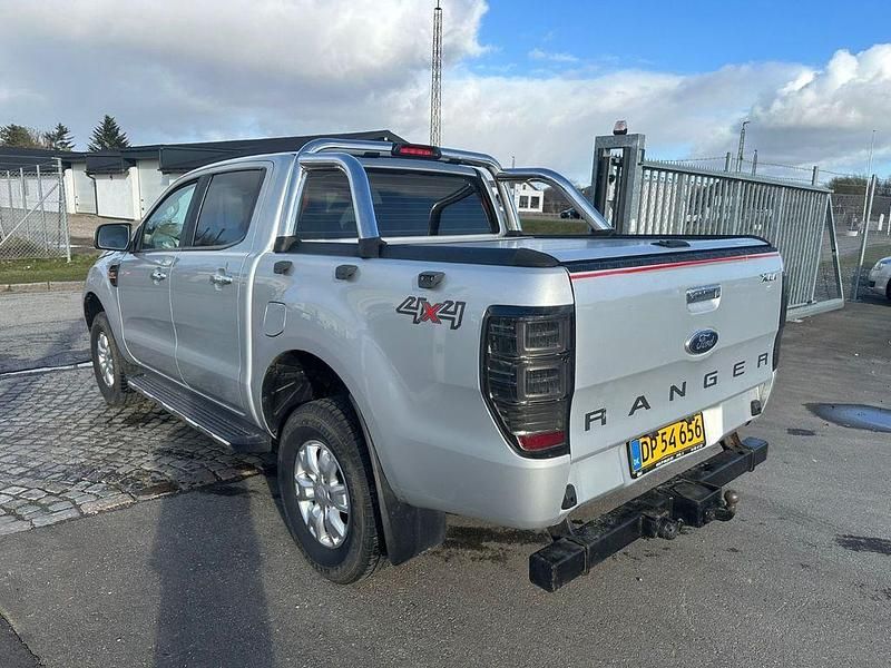 Gebraucht Ford Ranger XLT 160 PS (117 kW) 2016 Silber Pickup