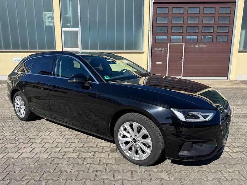 Schwarz Gebraucht 2022 Audi A4 Basis Kombi | 17.480 € (Fairer Preis) - Bild 1/4