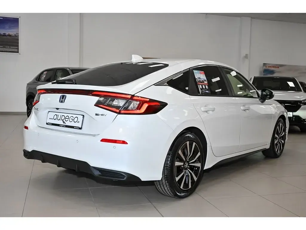 Neu Honda Civic Elegance 143 PS (105 kW) 2026 Weiss Limousine