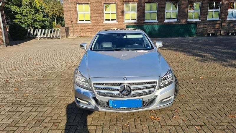 Gebraucht Mercedes CLS350 265 PS (194 kW) 2011 Silber Limousine
