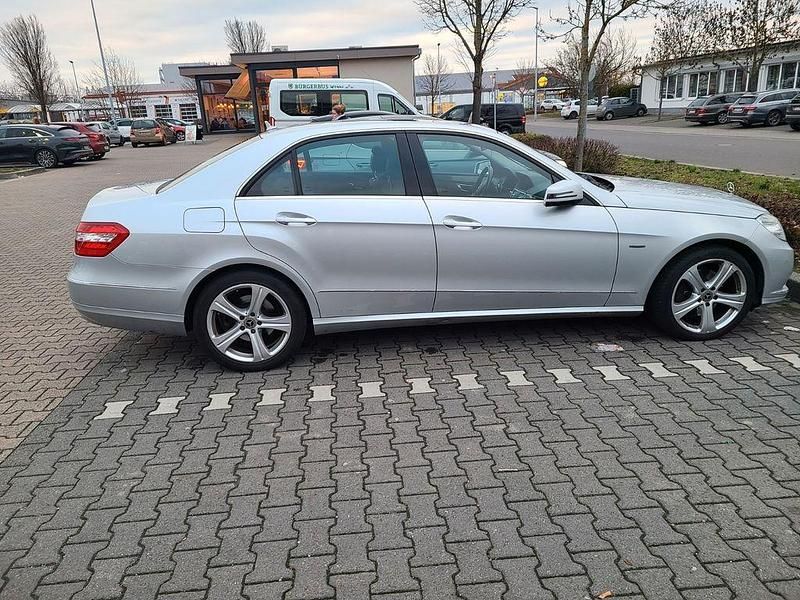 Gebraucht Mercedes E350 231 PS (169 kW) 2009 Silber Limousine