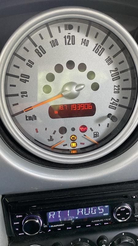 Schwarz Gebraucht 2002 Mini ONE Kleinwagen | 2.500 € (Etwas zu teuer) - Bild 1/4