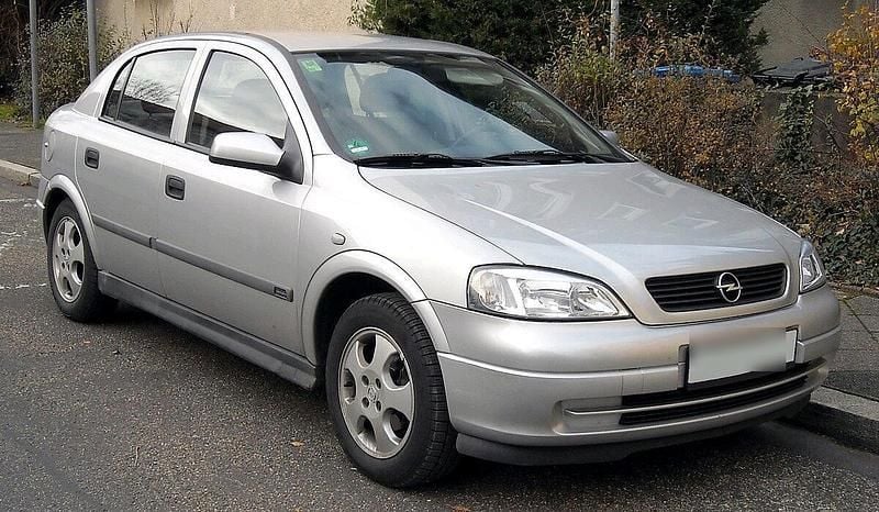 Silber Gebraucht 2002 Opel Astra Limousine | 899 € (Superpreis) - Bild 1/1