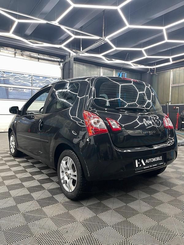 Gebraucht Renault Twingo 75 PS (55 kW) 2012 Schwarz Kleinwagen