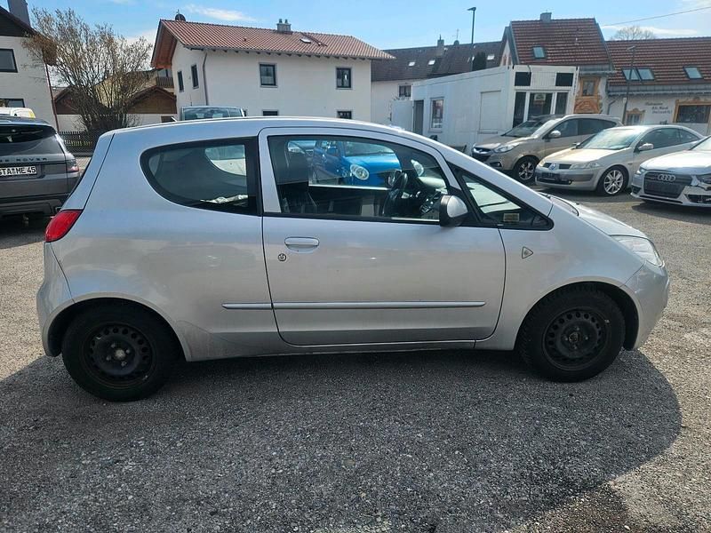 Gebraucht Mitsubishi Colt 75 PS (55 kW) 2006 Silber Kleinwagen