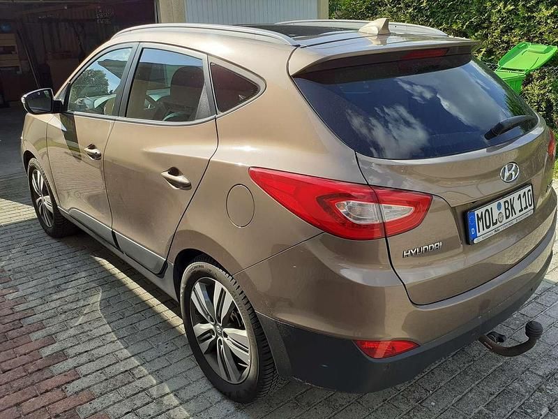 Gebraucht Hyundai ix35 Trend 166 PS (122 kW) 2015 Bronze SUV