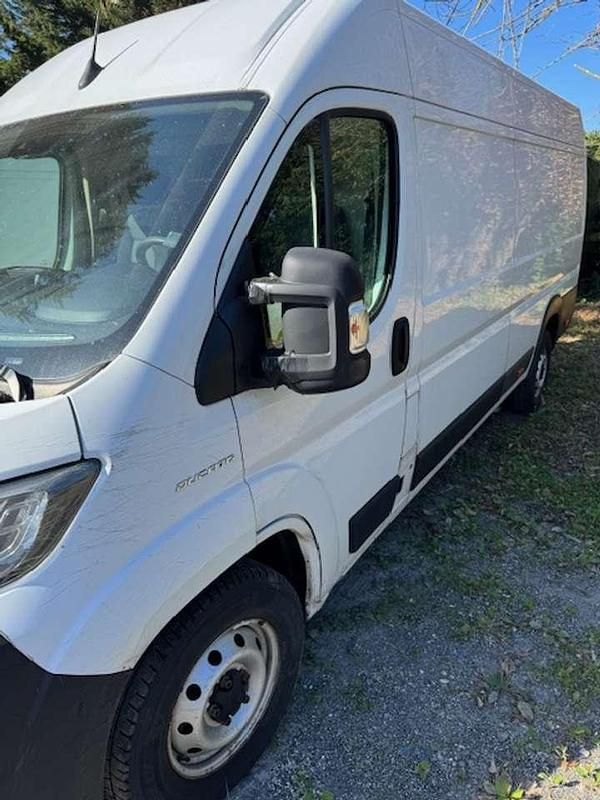 Weiß Gebraucht 2021 Fiat Ducato Van | 9.800 € (Teuer) - Bild 1/4