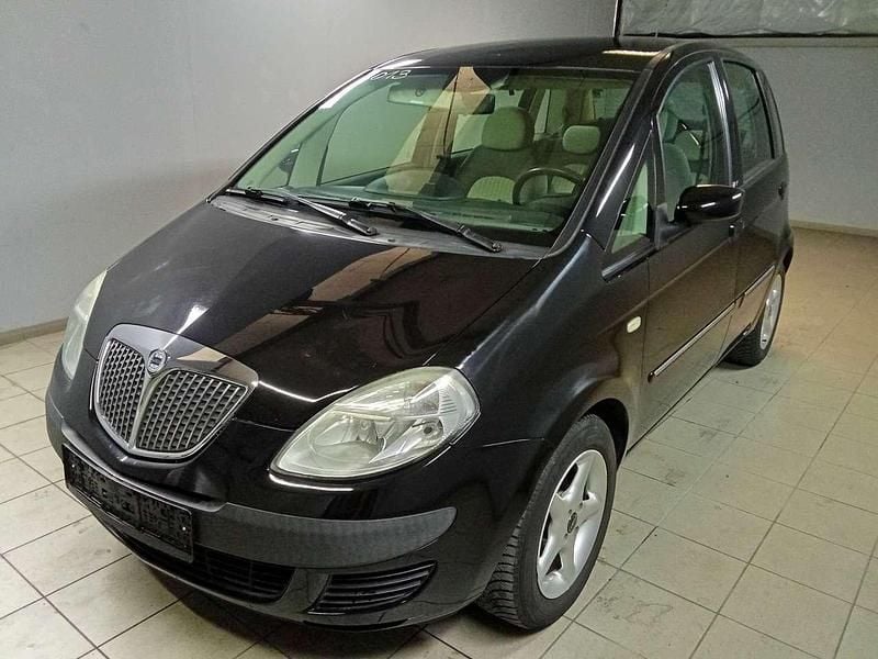 Gebraucht Lancia Musa 77 PS (56 kW) 2007 Schwarz Van / Kleinbus