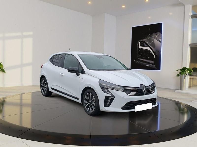 Antarktisweiß (369) Gebraucht 2025 Mitsubishi Colt Plus Limousine | 19.360 € (Fairer Preis) - Bild 1/4