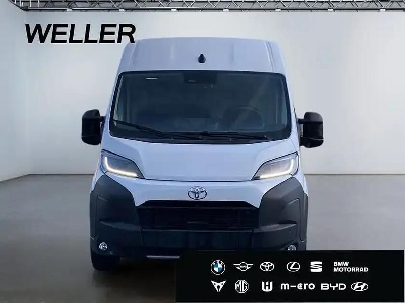 Neu Toyota Proace 140 PS (102 kW) 2025 Ice white (weiss) Van / Kleinbus