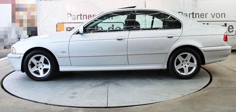 Gebraucht BMW 525 Exclusive 192 PS (141 kW) 2003 Grau Limousine