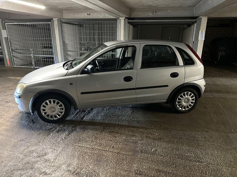 Gebraucht Opel Corsa 60 PS (44 kW) 2005 Silber Kleinwagen