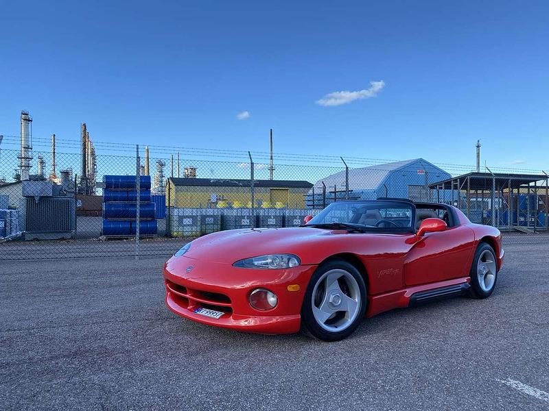 Second-hand Dodge Viper 400 CP (294 kW) 1992 Roșu Cabrio